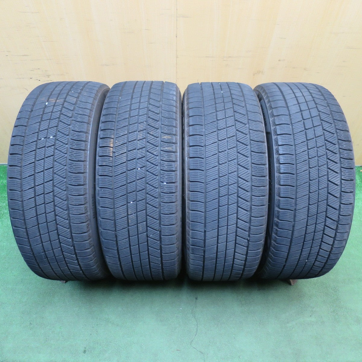 バリ溝！22年！キレイ！9.5分◎スタッドレス 235/45R18 ブリヂストン ブリザック VRX3 LF SPORT 阿部商会 LFスポーツ 18インチ PCD114.3/5H◎6060203NJス