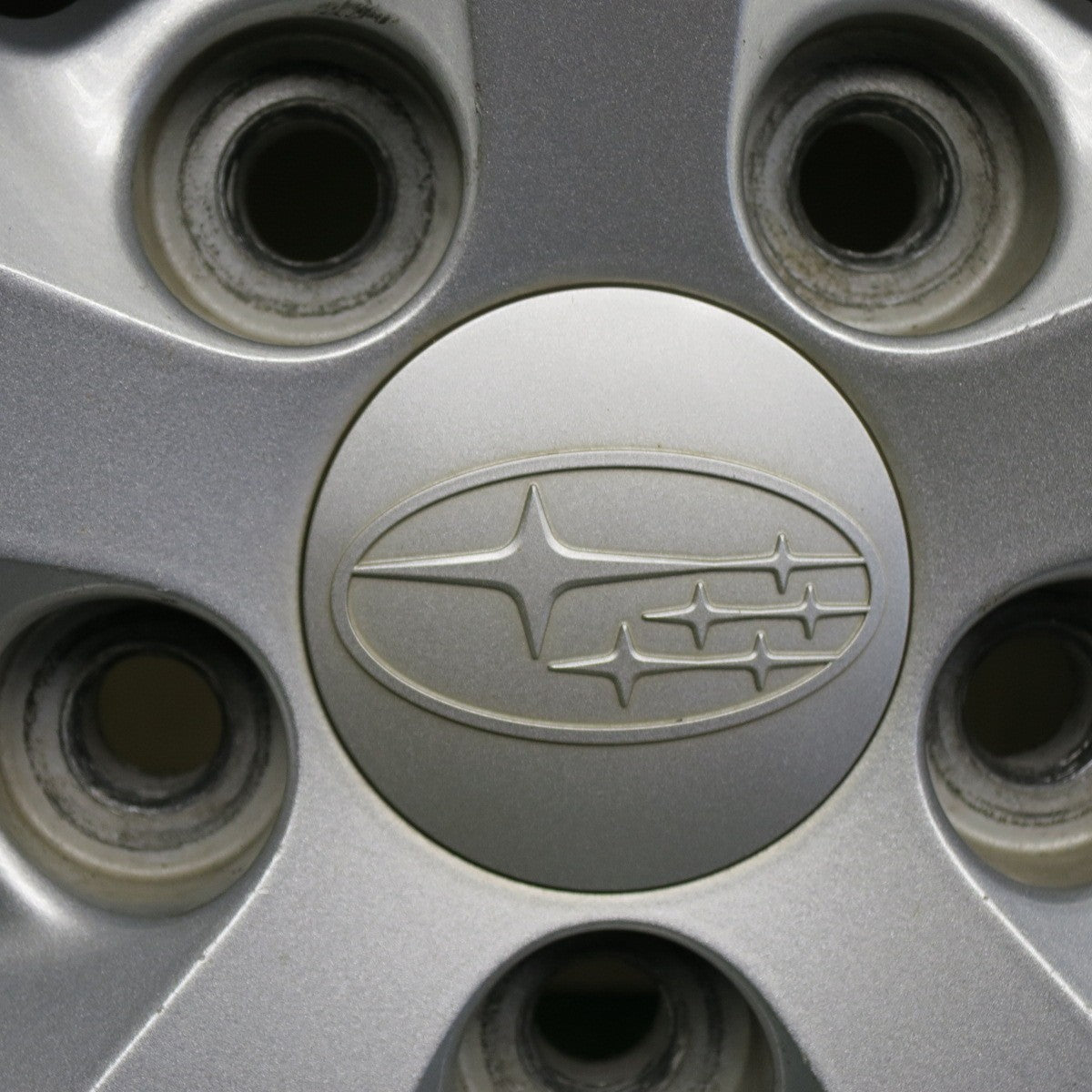 バリ溝！23年！9.5分★スバル SJ フォレスター 純正 225/60R17 スタッドレス ピレリ アイスゼロ アシンメトリコ 17インチ PCD100/5H★6021901NKス