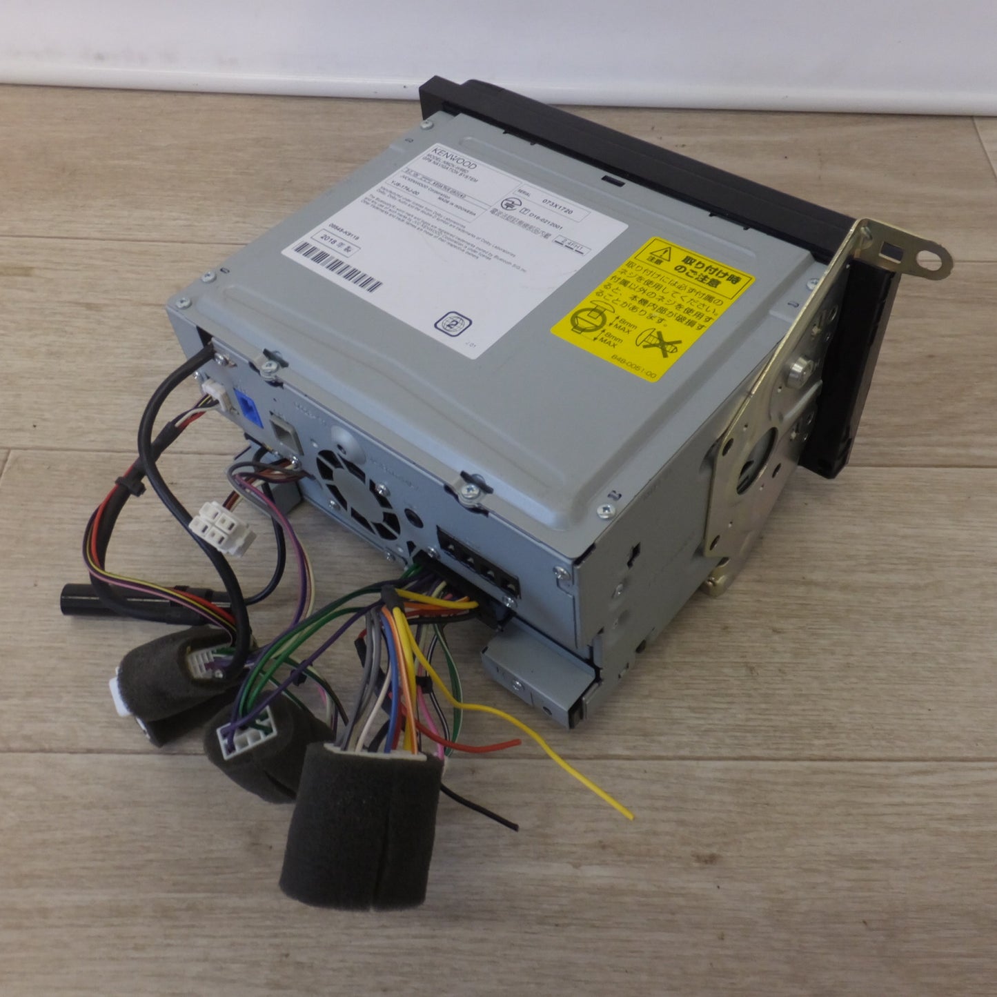 [送料無料] ★ケンウッド製 ダイハツ 純正 ワイド エントリーメモリーナビ NMZK-W68D 08545-K9119[26]★