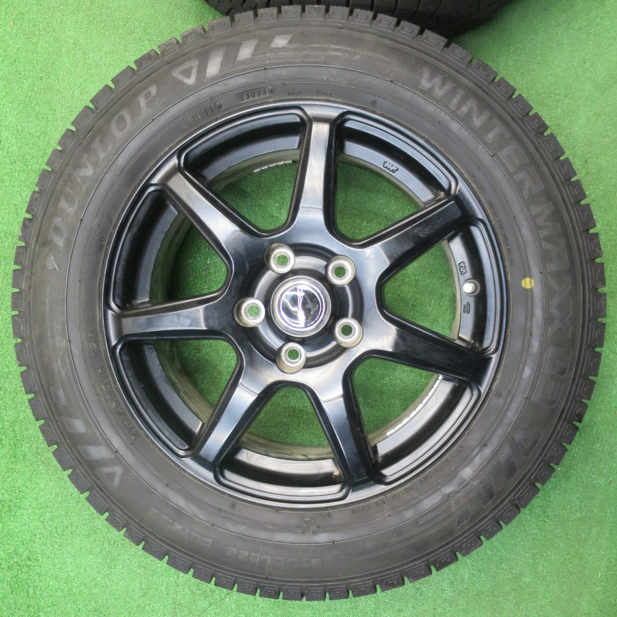 バリ溝！23年！9.5分★スタッドレス 215/60R16 ダンロップ ウインターマックス 03 PRD 社外 アルミ 16インチ PCD114.3/5H★5112702NJス