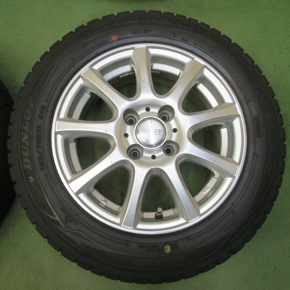 4本価格◎スタッドレス 165/70R14 ダンロップ ウインターマックス WM01 DUFACT デュファクト 14インチ PCD100/4H◎6091906イス