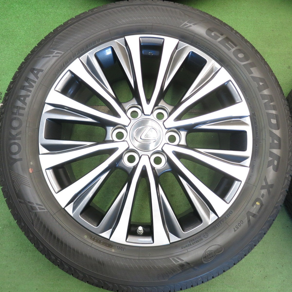 新車外し！22年◎レクサス LX 600 純正 265/55R20 ヨコハマ ジオランダー X-CV G057 20インチ PCD139.7/6H◎6071901HAノ