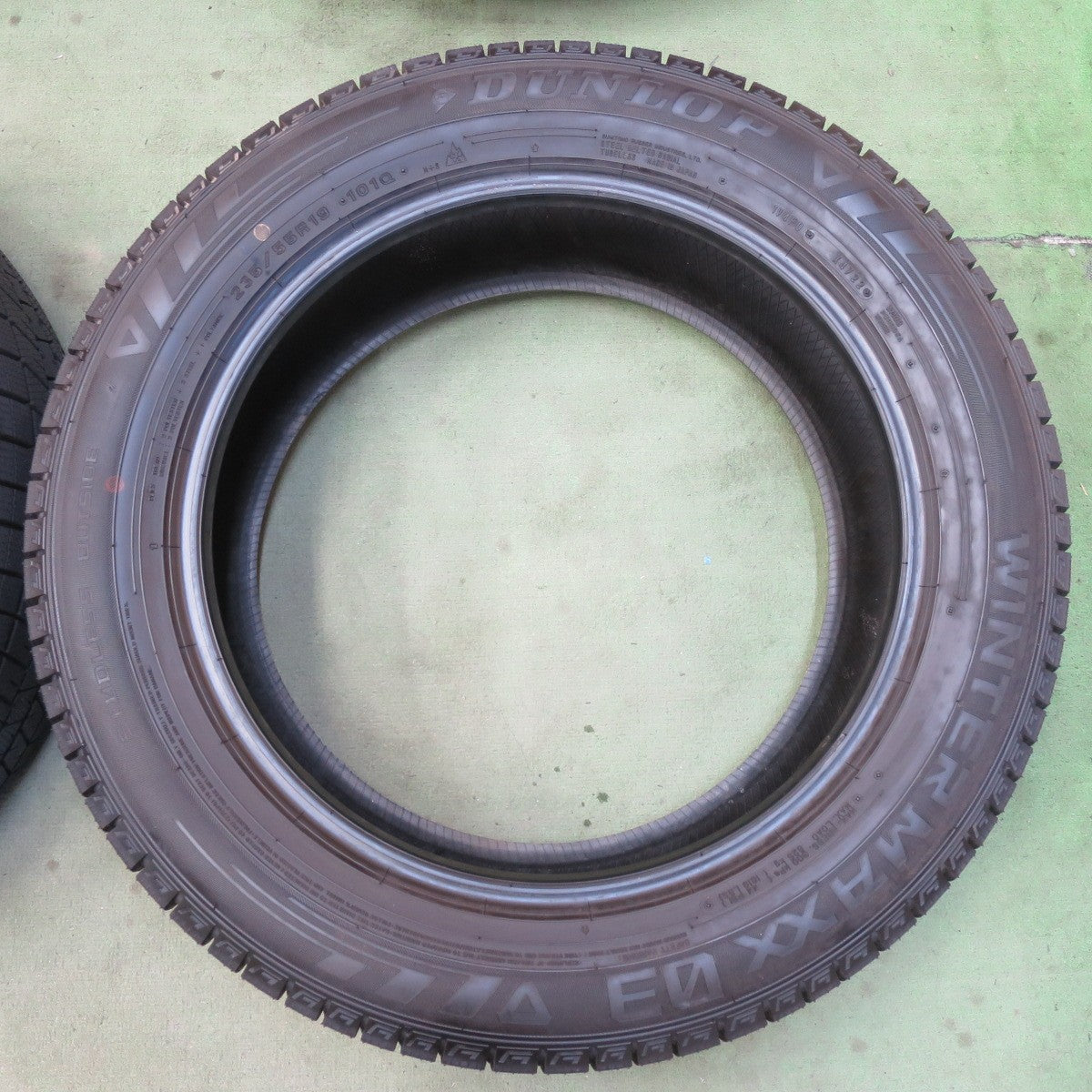 超バリ溝！22年！9.5分以上★スタッドレス 235/55R19 ダンロップ ウインターマックス 03 タイヤ 19インチ クラウン セダン レクサス RX 等★6051509イスタ
