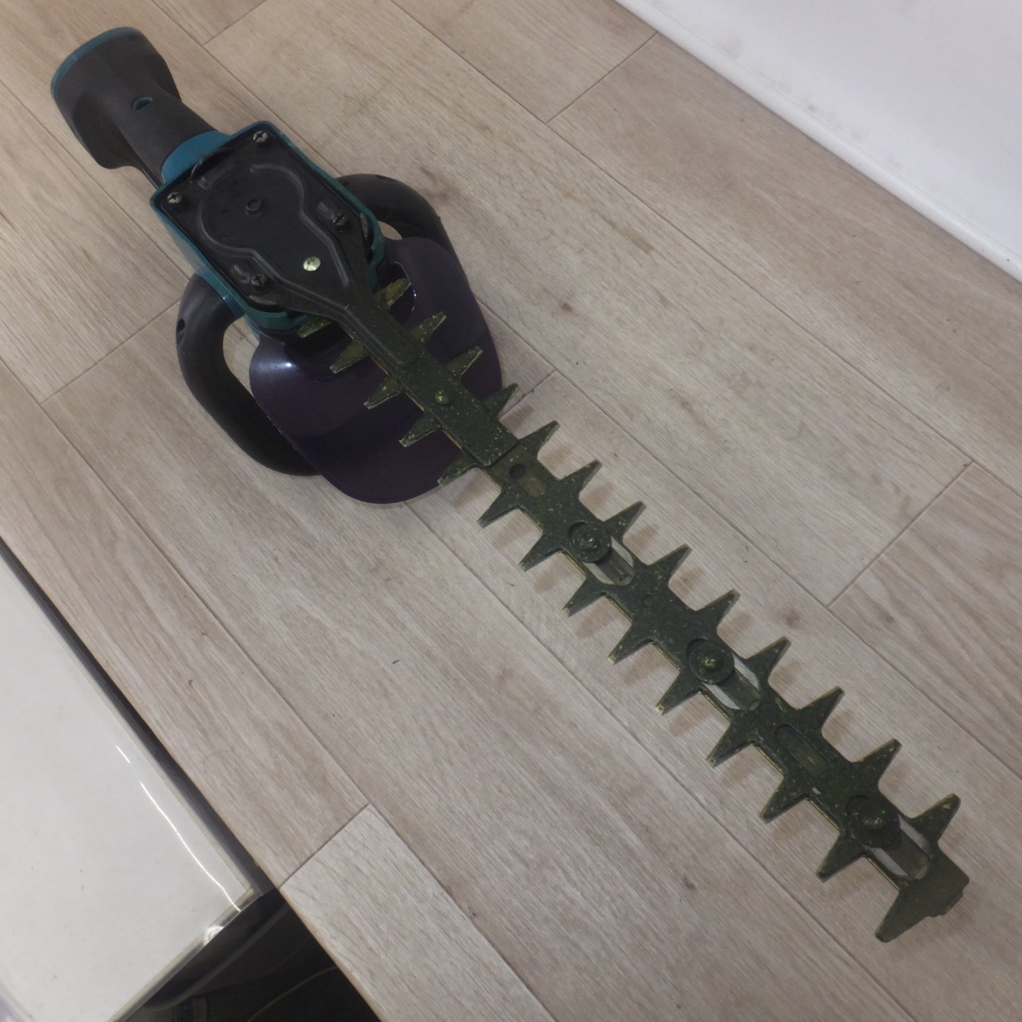 [送料無料] ★マキタ makita 360mm 充電式生垣バリカン MUH367D 18V 本体のみ★