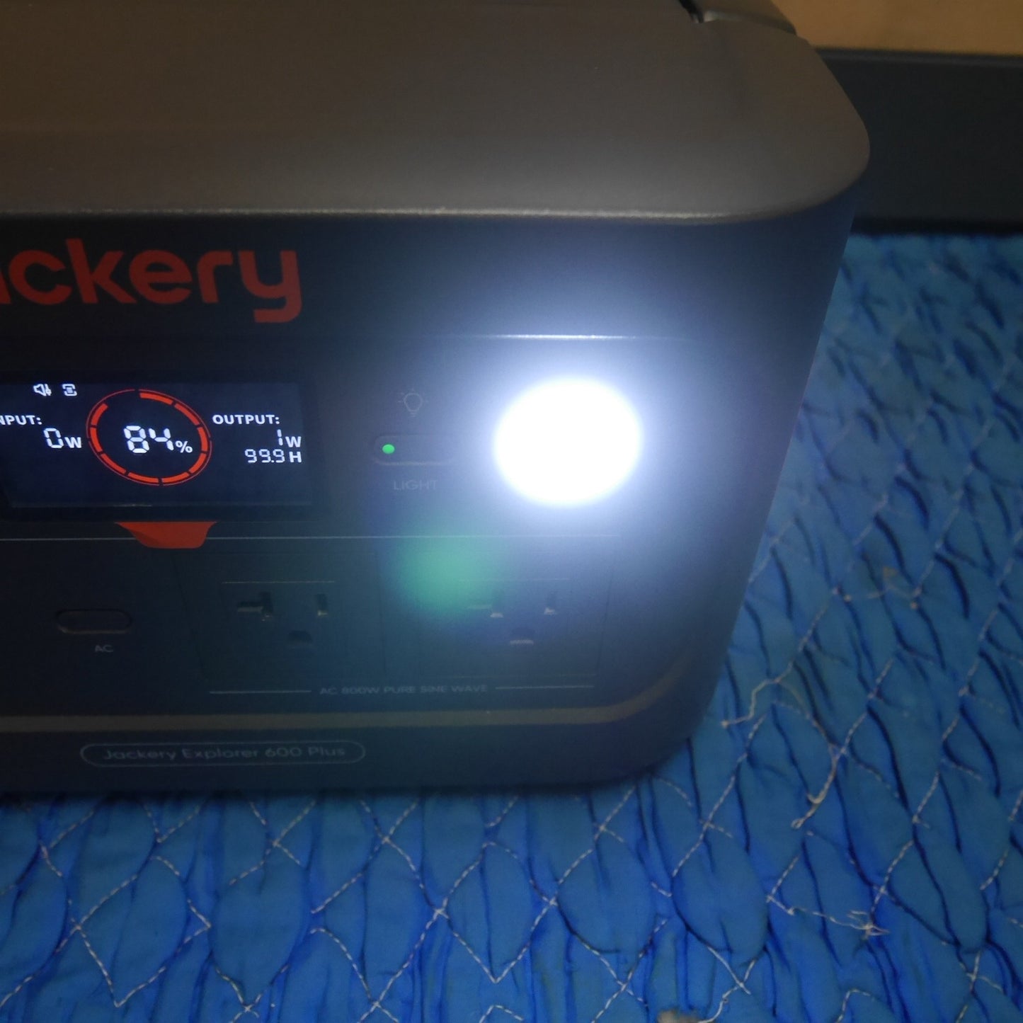 [送料無料] キレイ☆JACKERY ポータブル 電源 600 Plus JE-600C 防災 アウトドア キャンプ 等に ジャクリ 現状品☆