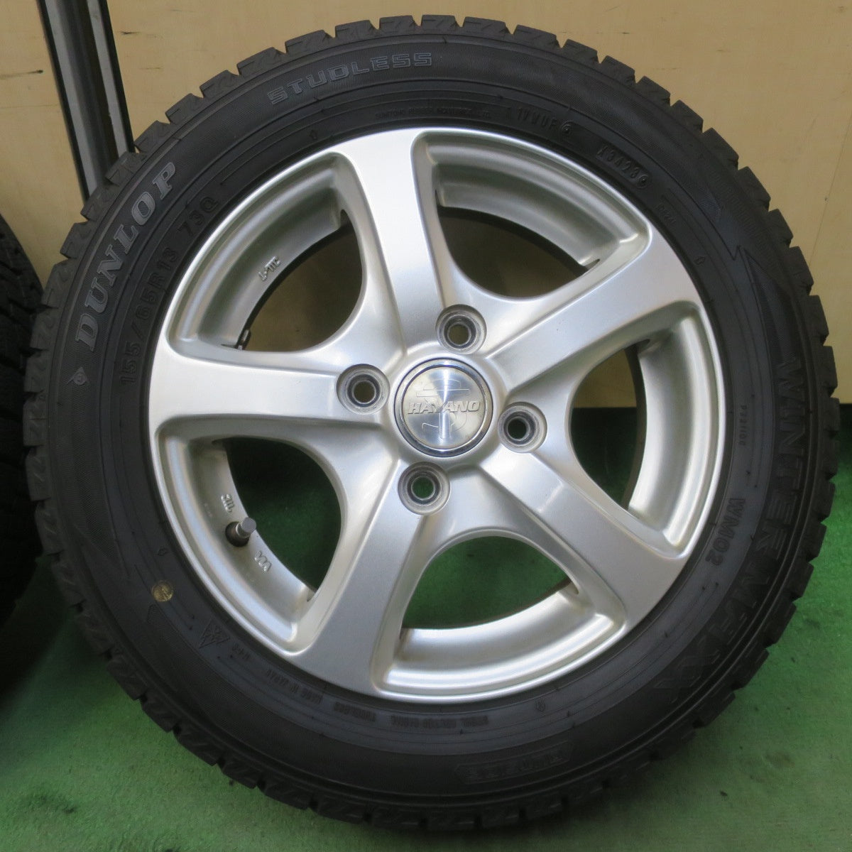 バリ溝！23年！9.5分◎スタッドレス 155/65R13 ダンロップ ウインターマックス WM02 HAYANO ハヤノ 13インチ PCD100/4H◎6072607イス