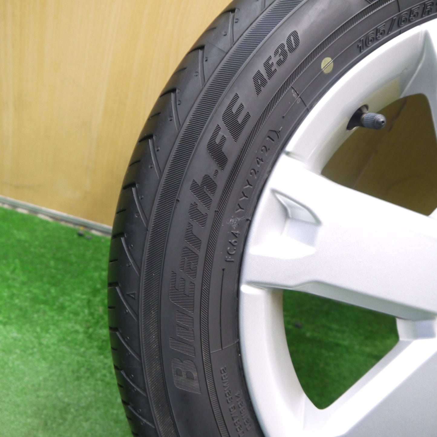 キレイ！21年！1本★ダイハツ タフト 純正 165/65R15 ヨコハマ BluEarth-FE AE30 15インチ PCD100/4H★5061607Hノ
