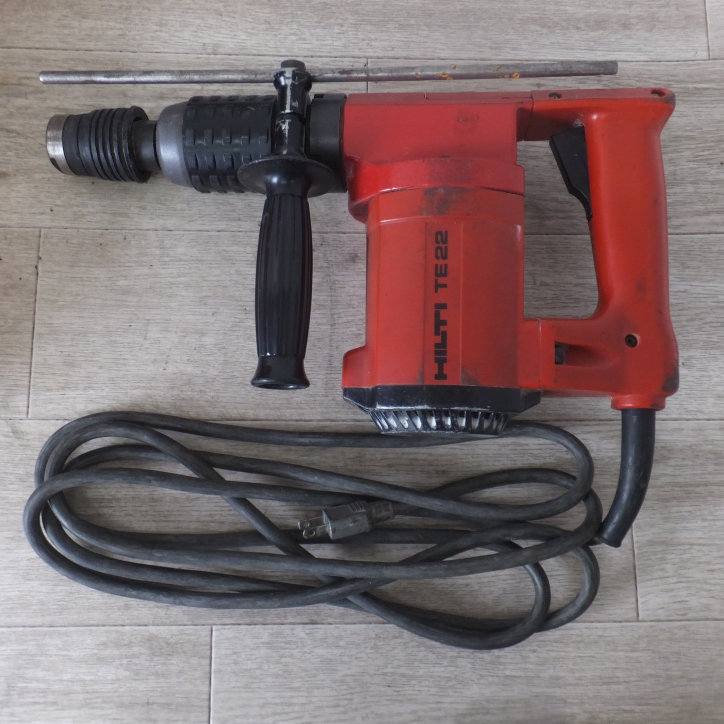 ★ヒルティ HILTI ロータリーハンマードリル TE22　100V～ 50-60Hz 5.6A 520W★ [送料無料]