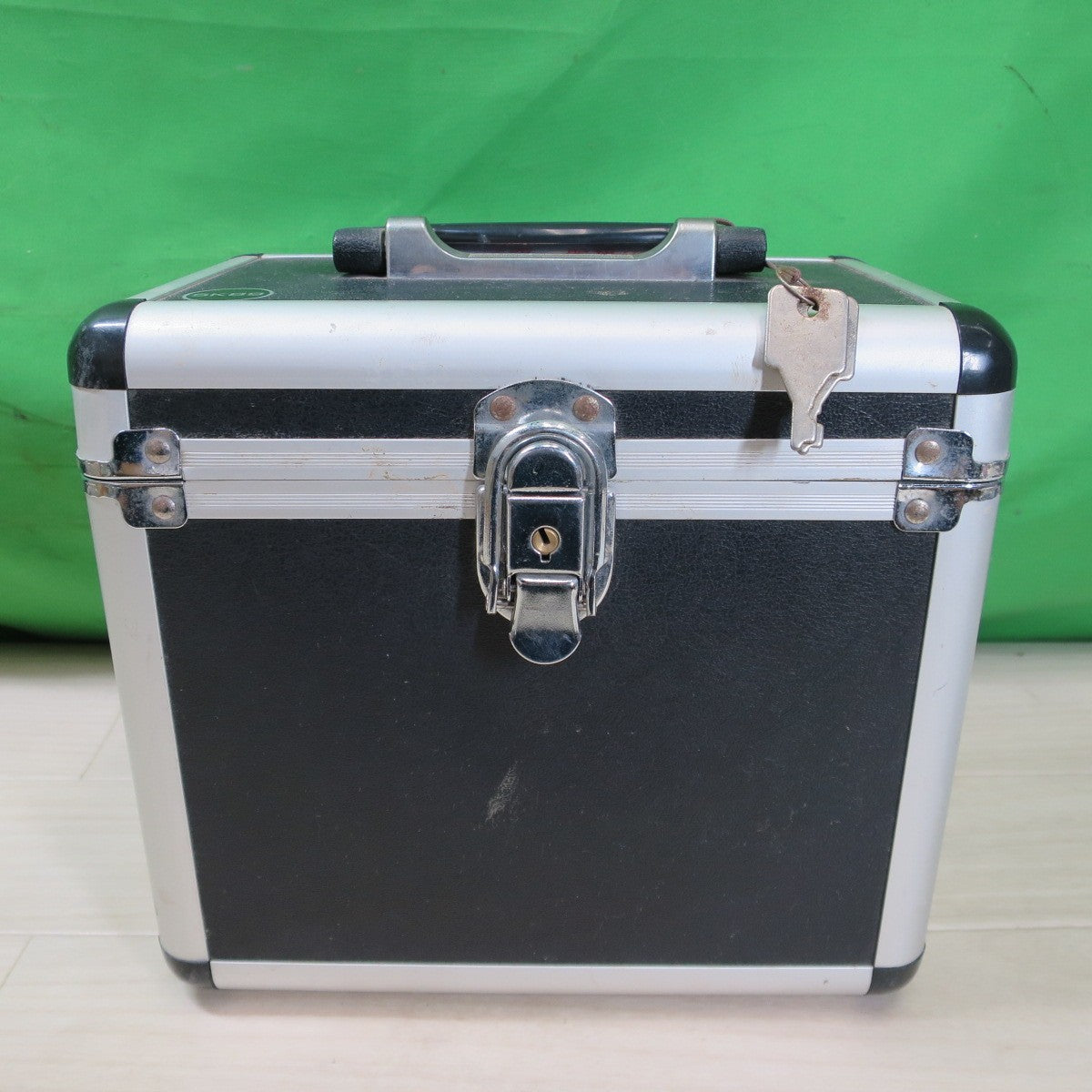 [送料無料] ☆マキタ 屋内・屋外 兼用 墨出し器 SK89 おおがね・通り芯+ろく 受光器 レーザー ライン 墨出器 makita 現状品☆