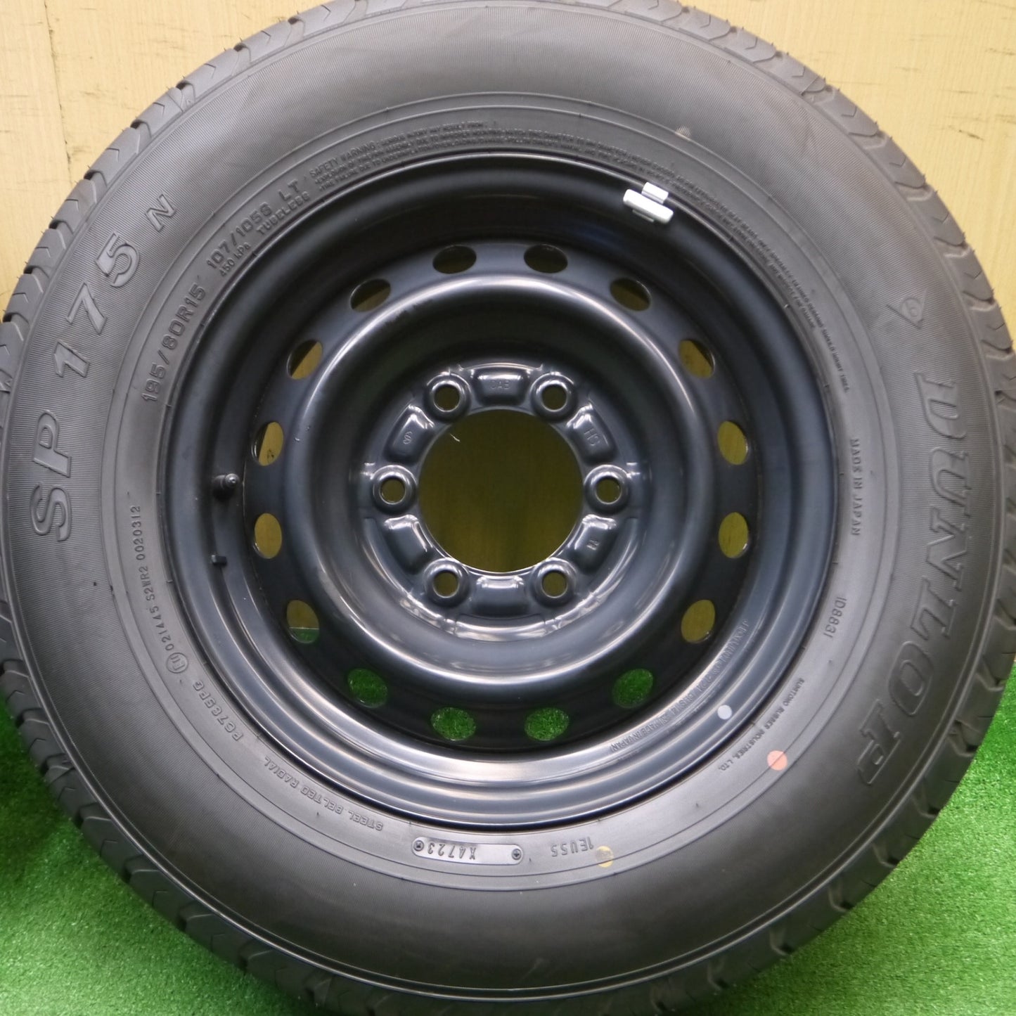 [送料無料] 新車外し！23年★トヨタ ハイエース 純正 スチール 195/80R15 107/105S ダンロップ SP175N 15インチ PCD139.7/6H★4111505Hノ