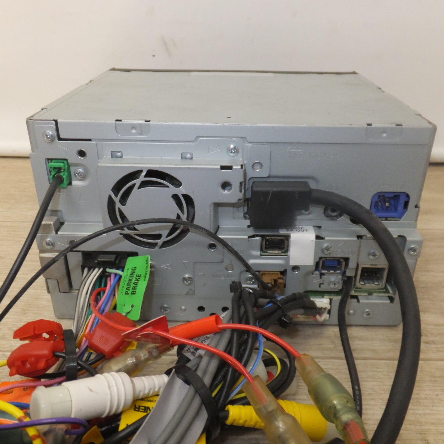 [送料無料] 現状品★カロッツェリア carrozzeria AV一体型HDDナビゲーション 楽ナビ AVIC-HRZ800★