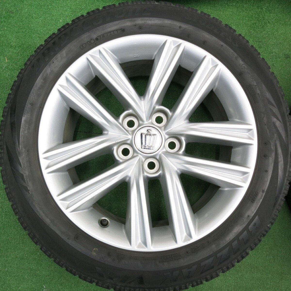 4本価格★トヨタ 210系 クラウン 純正 215/55R17 スタッドレス ブリヂストン VRX 17インチ PCD114.3/5H★4123004HAス