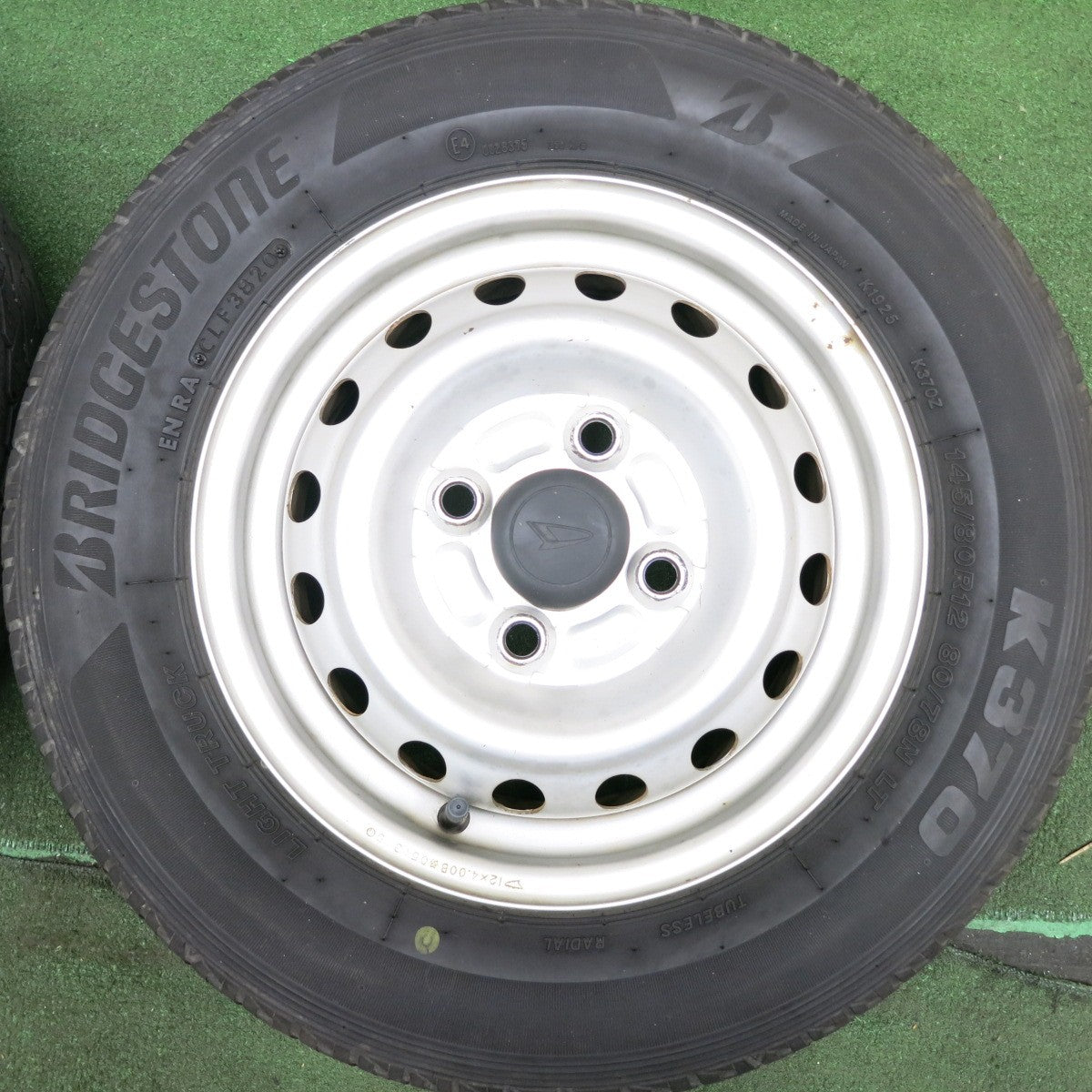 *送料無料* 4本価格！20年★ダイハツ ハイゼット 純正 スチール 145/80R12 ブリヂストン K370 12インチ PCD100/4H★4050105HAノ