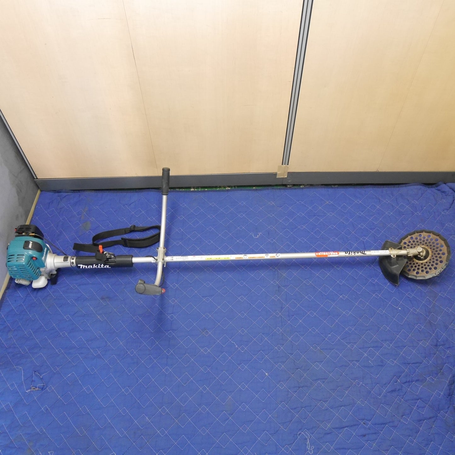 【岐阜発 直接引取限定】☆マキタ 4サイクル エンジン 刈払機 MEM428X 刈り払い機 草刈り機 草刈機 makita 空冷 4 ストローク直立単気筒 OHV ガソリン☆