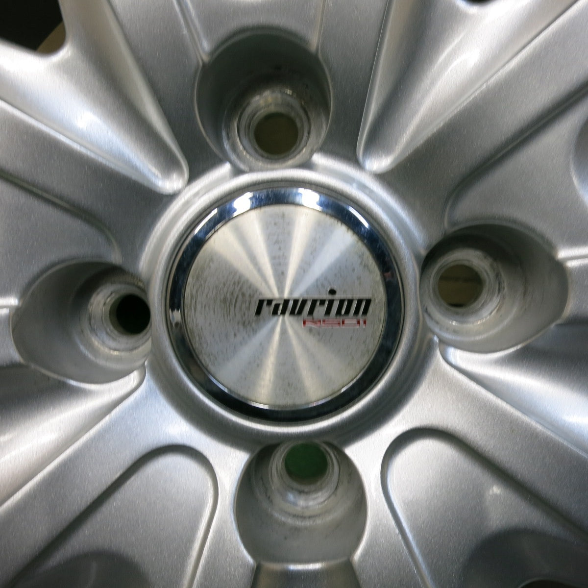 [送料無料] バリ溝！22年！キレイ！9.5分以上★スタッドレス 195/65R16 ピレリ アイスゼロ アシンメトリコ ravrion RS01 ラブリオン 16インチ PCD100/4H★4120602SYス