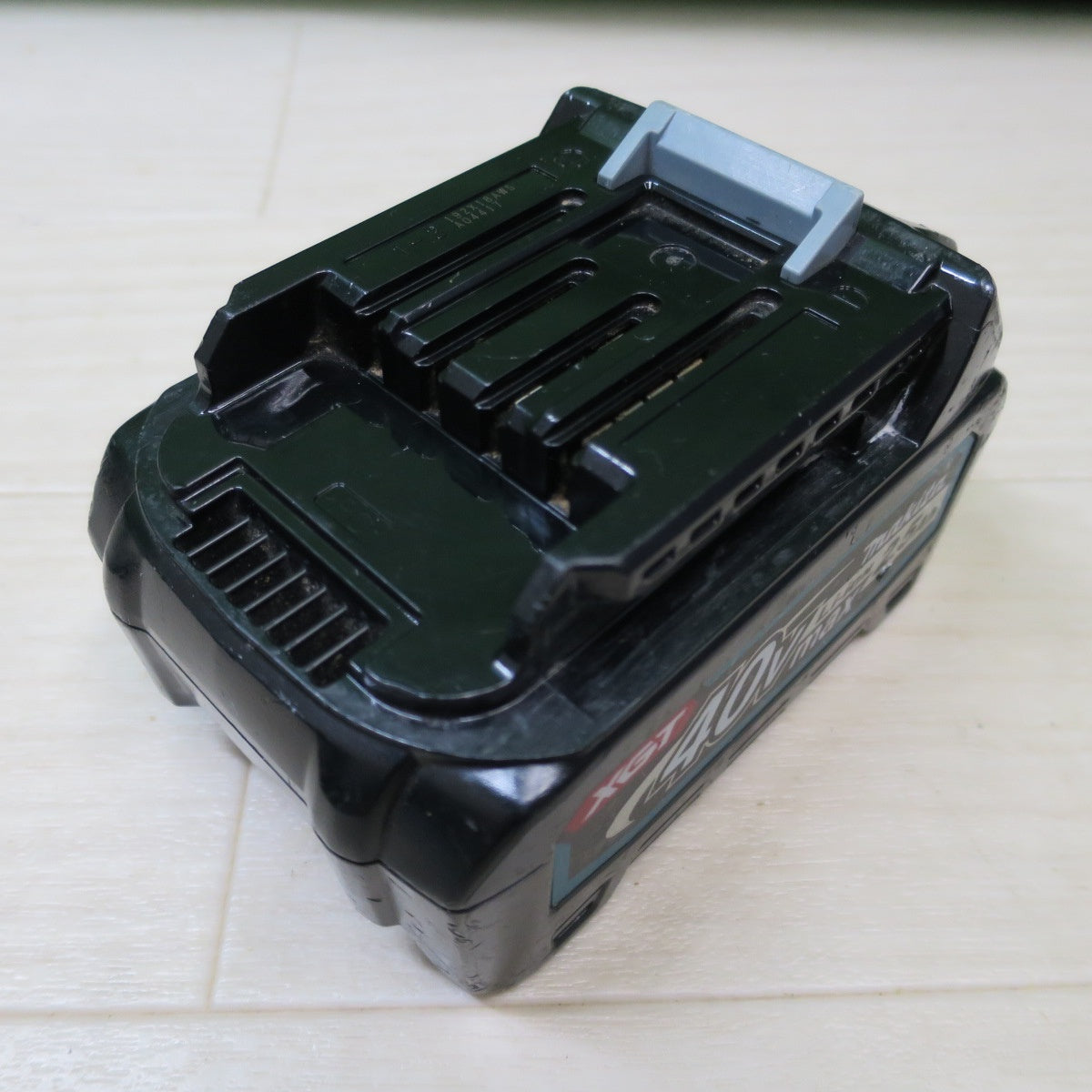 [送料無料] キレイ☆マキタ 125mm 充電式 マルノコ HS005G 電動 工具 切断機 丸のこ 丸ノコ 丸鋸 makita☆