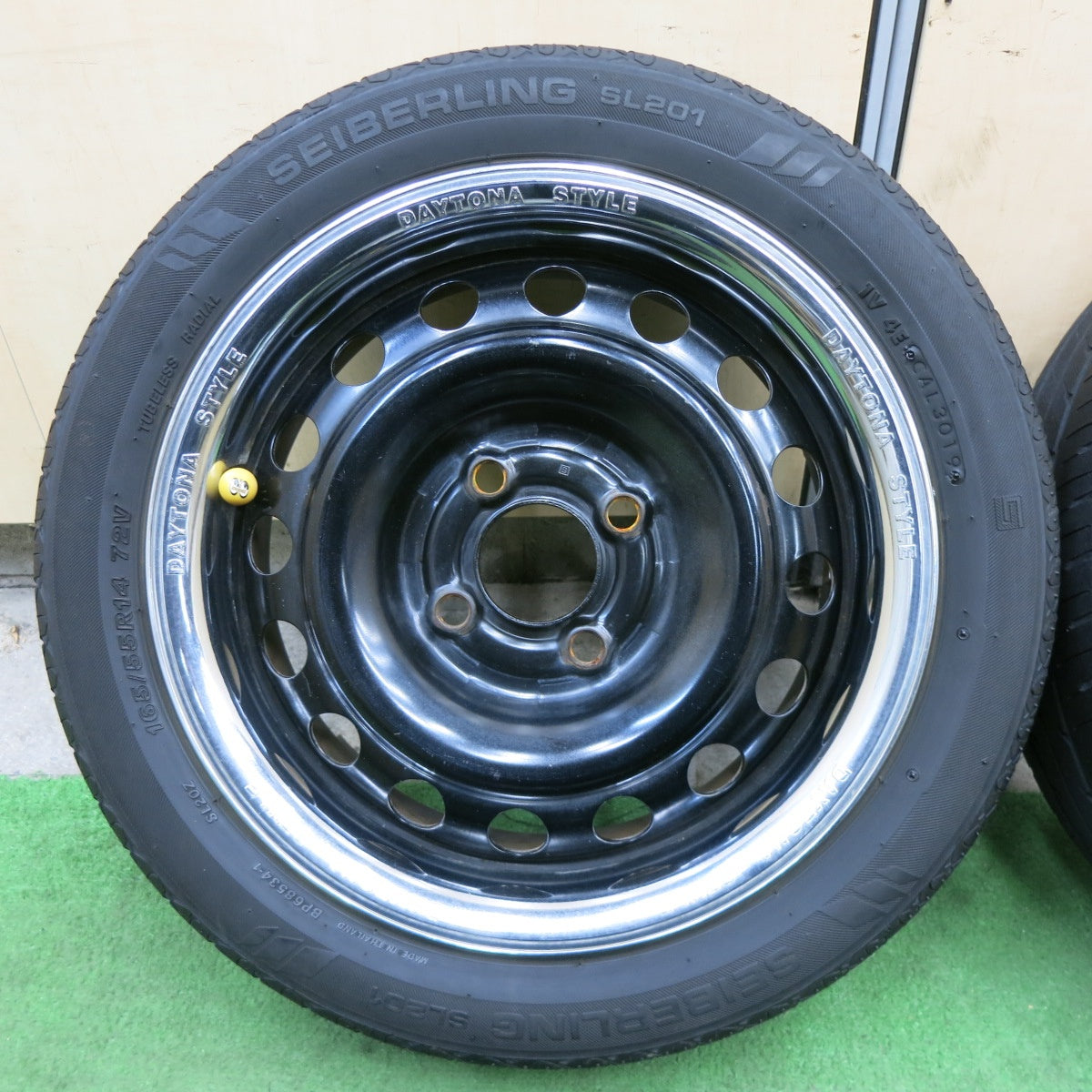 キャップ＆トリムリング付き！キレイ★DAYTONA STYLE 165/55R14 セイバーリング SL201 デイトナ スタイル スチール 14インチ PCD100/4H★6012307ナノ