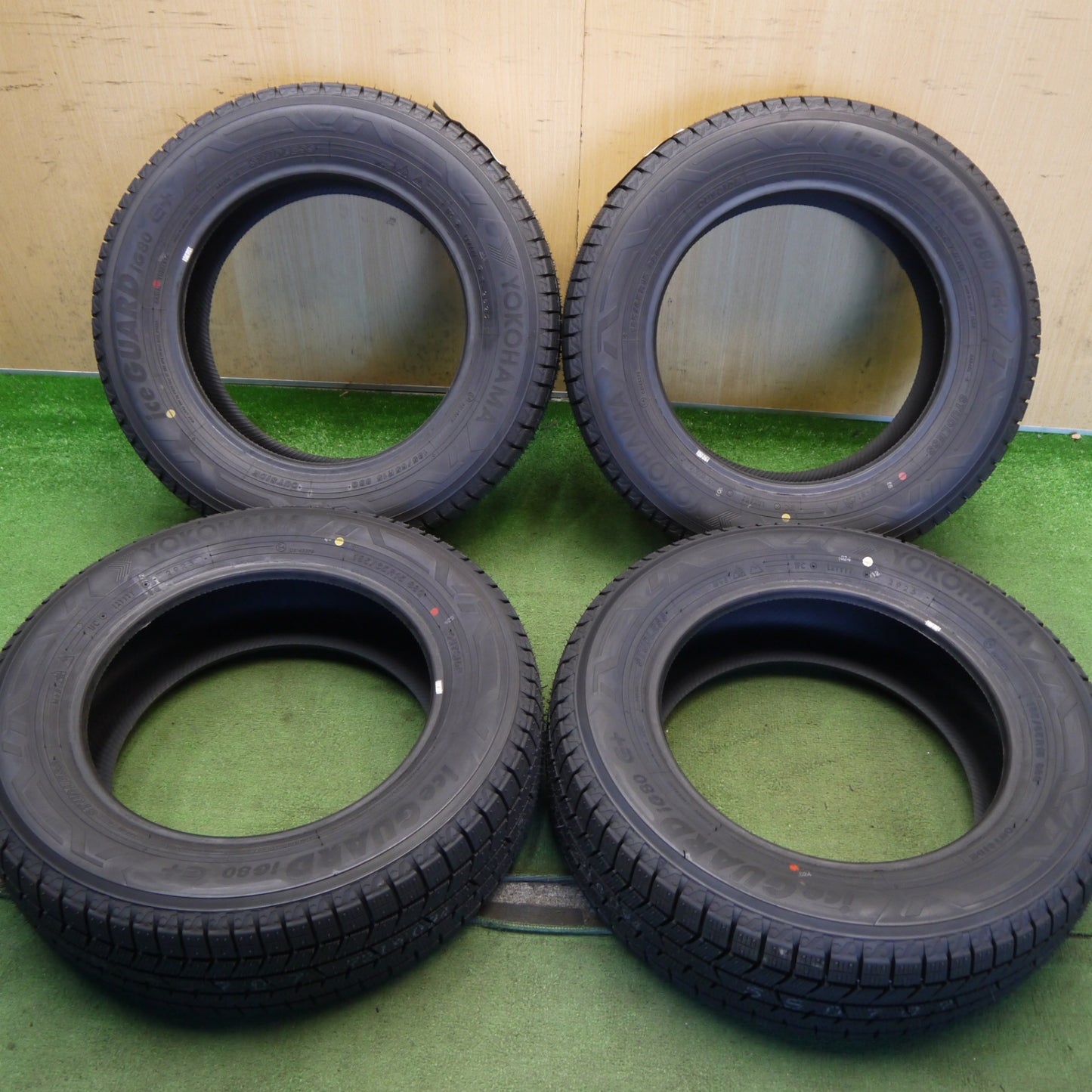 未使用！25年◎スタッドレス 185/65R15 ヨコハマ アイスガード iG80 タイヤ 15インチ シエンタ フリード 等◎6080406Hスタ