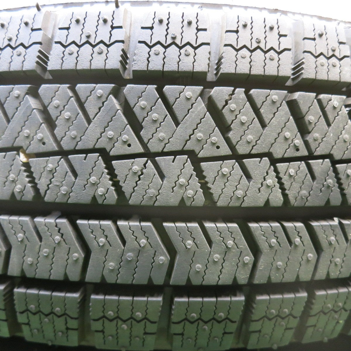 バリ溝！24年！キレイ！ほぼ10分★スタッドレス 165/70R14 ブリヂストン ブリザック VRX2 ECO FORME エコフォルム 14インチ PCD100/4H★5121412HAス