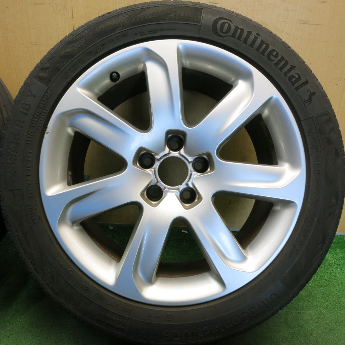 4本価格★アウディ A7 純正 255/45R18 コンチネンタル ウルトラコンタクト UC6 18インチ PCD112/5H★6052407HAノ