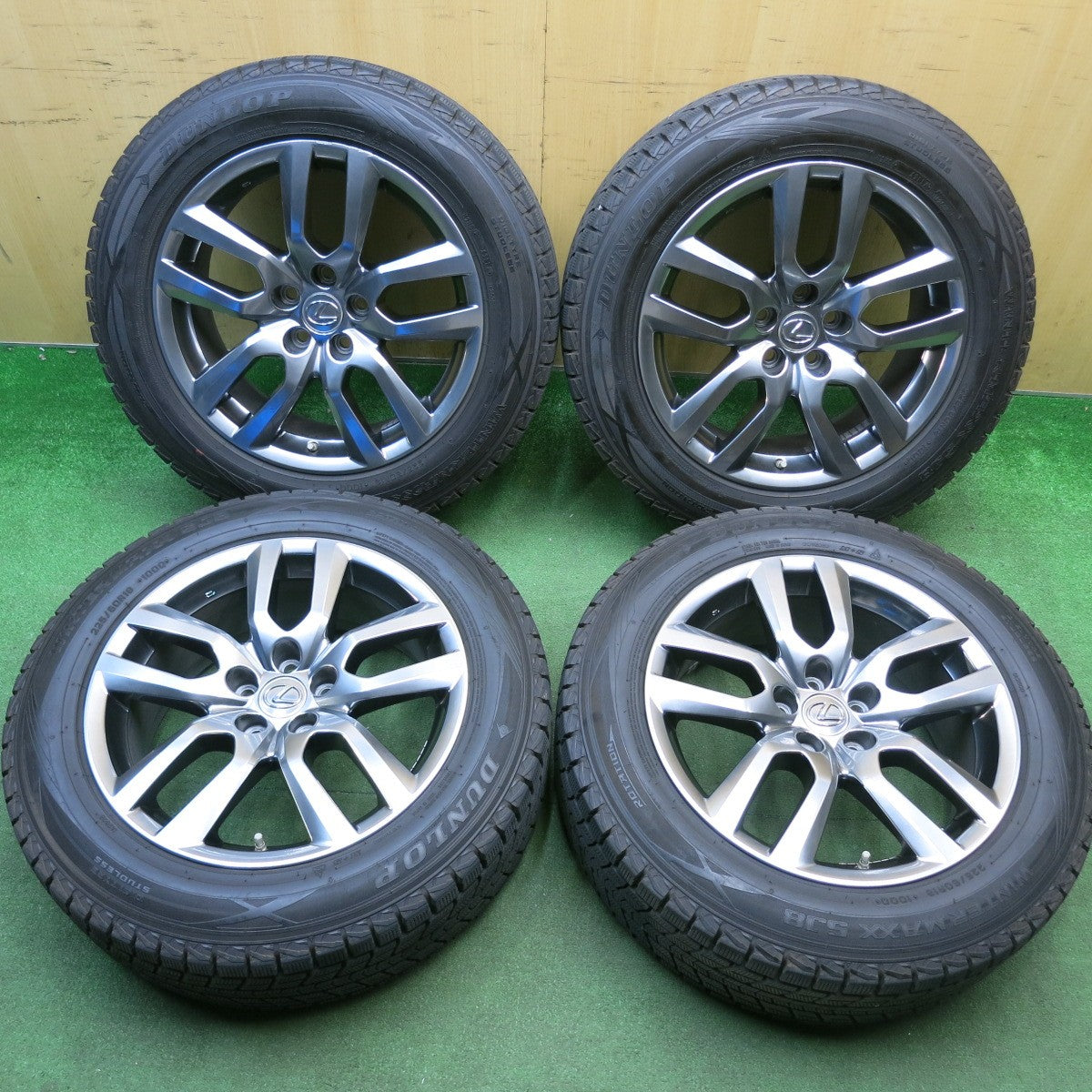 センサー付！バリ溝！キレイ！9分★レクサス NX バージョンL 純正 225/60R18 スタッドレス ダンロップ ウインターマックス SJ8 18インチ PCD114.3/5H★6031504HAス