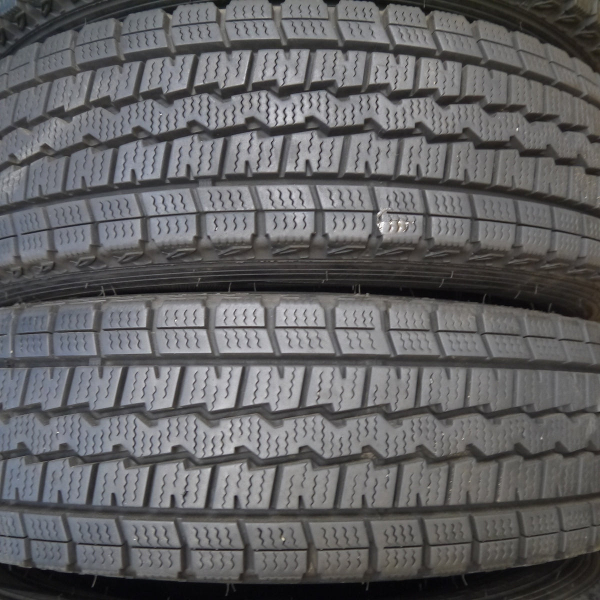 バリ溝！22年！9.5分◎スタッドレス 155/80R14 88/86N ダンロップ ウインターマックス SV01 タイヤ 14インチ サクシード プロボックス 等◎6090102Hスタ