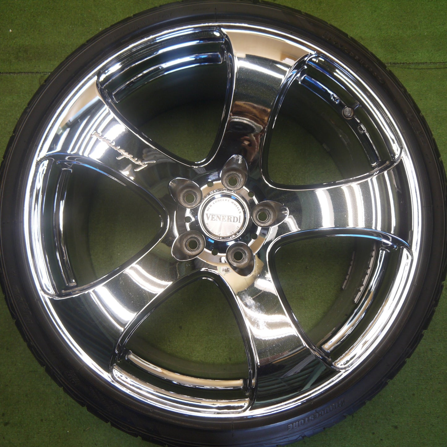 キレイ★VENERDi COSMIC 235/35R19 245/35R19 ブリヂストン プレイズ PZ-1 ヴェネルディ コスミック 19インチ PCD114.3/5H★6060305Hノ