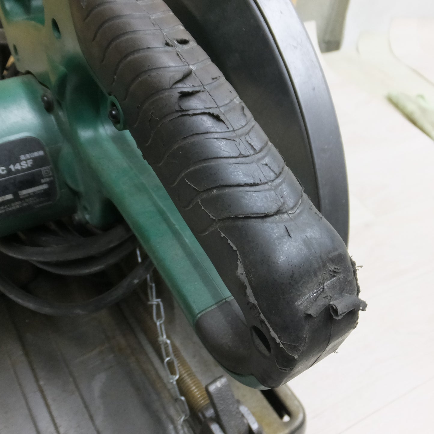 [送料無料] ◆日立工機 355mm 高速 切断機 100V CC14SF 養生版付き 電動 工具◆