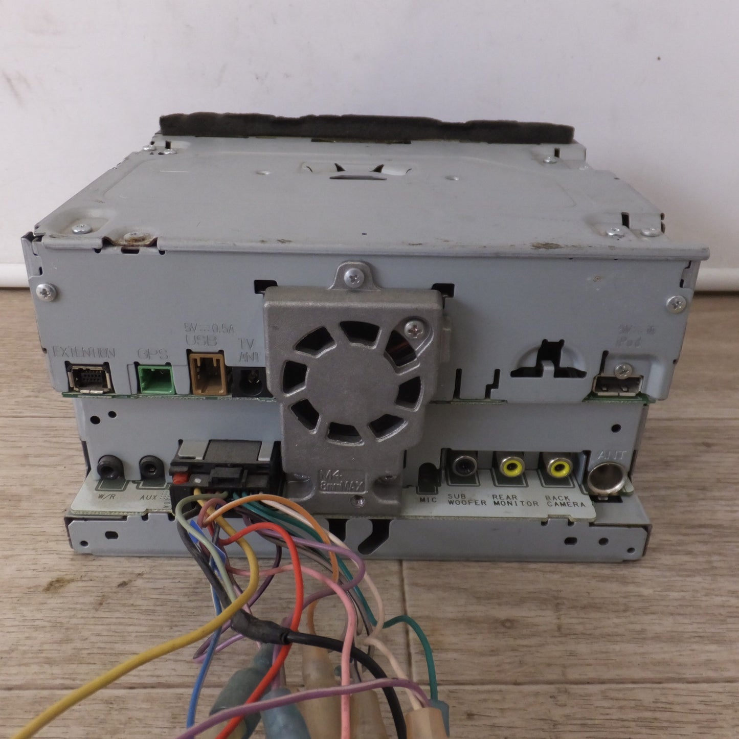[送料無料] ★カロッツェリア carrozzeria AV一体型メモリーナビゲーション 楽ナビ AVIC-RZ03(25)★