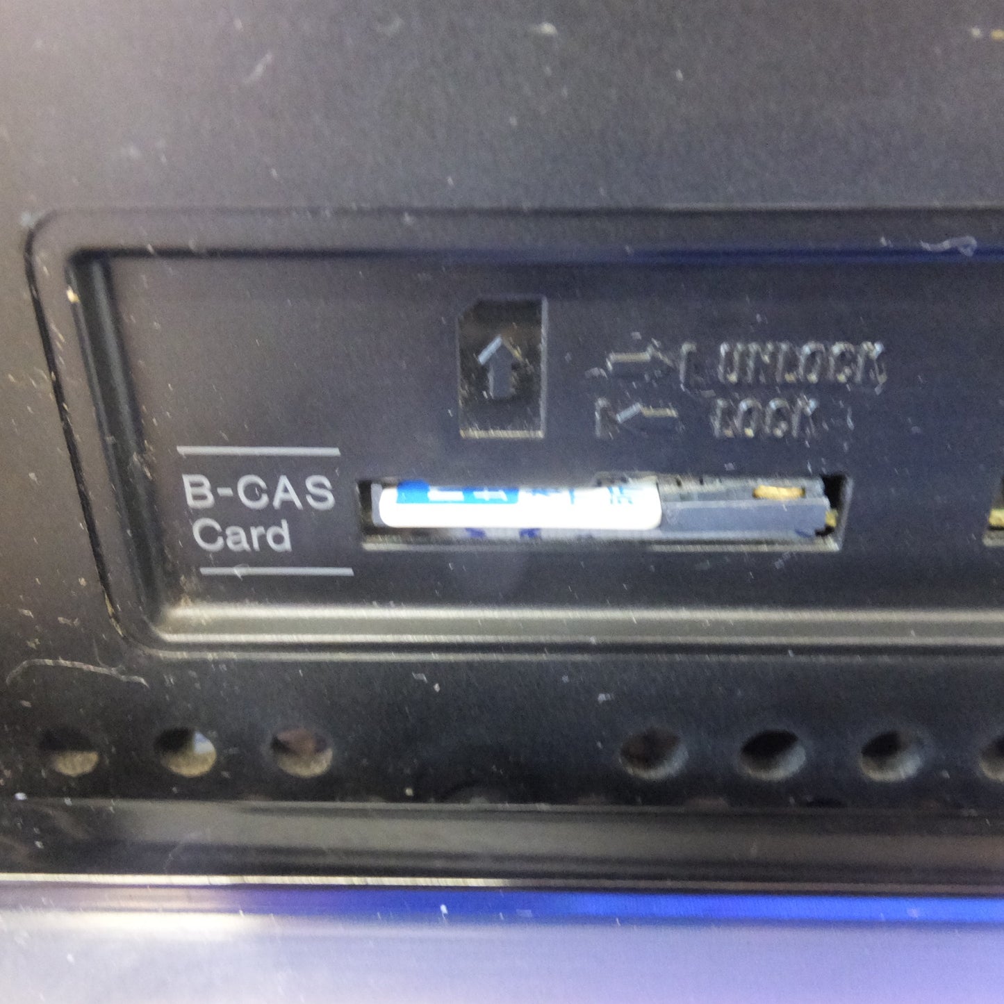 [送料無料] ★カロッツェリア carrozzeria AV一体型HDDナビゲーション サイバーナビ AVIC-ZH0007★