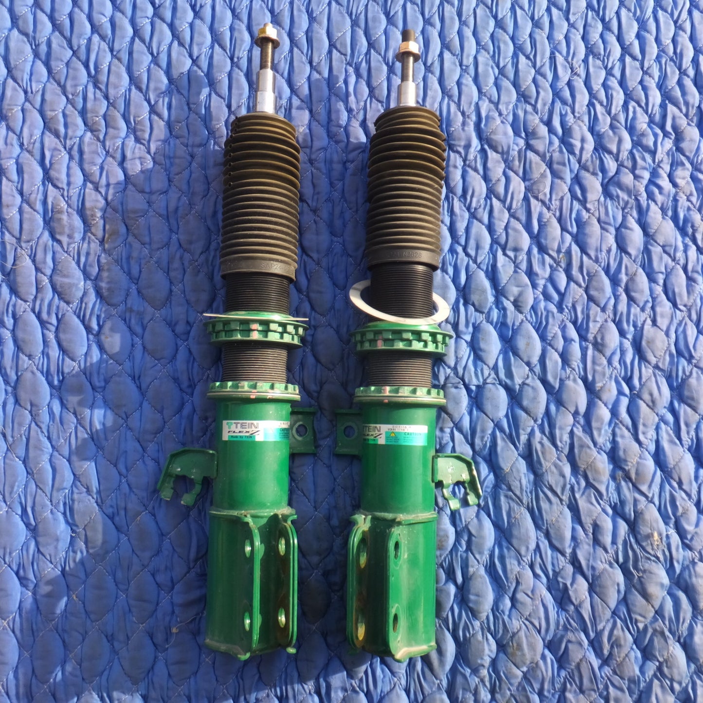 [送料無料] ★テイン TEIN FLEX Z  日産 ノート E12 車高調 VCK45-11931 VCK44-11Y46-L VCK44-11Y46-R サスペンション 一式 セット★
