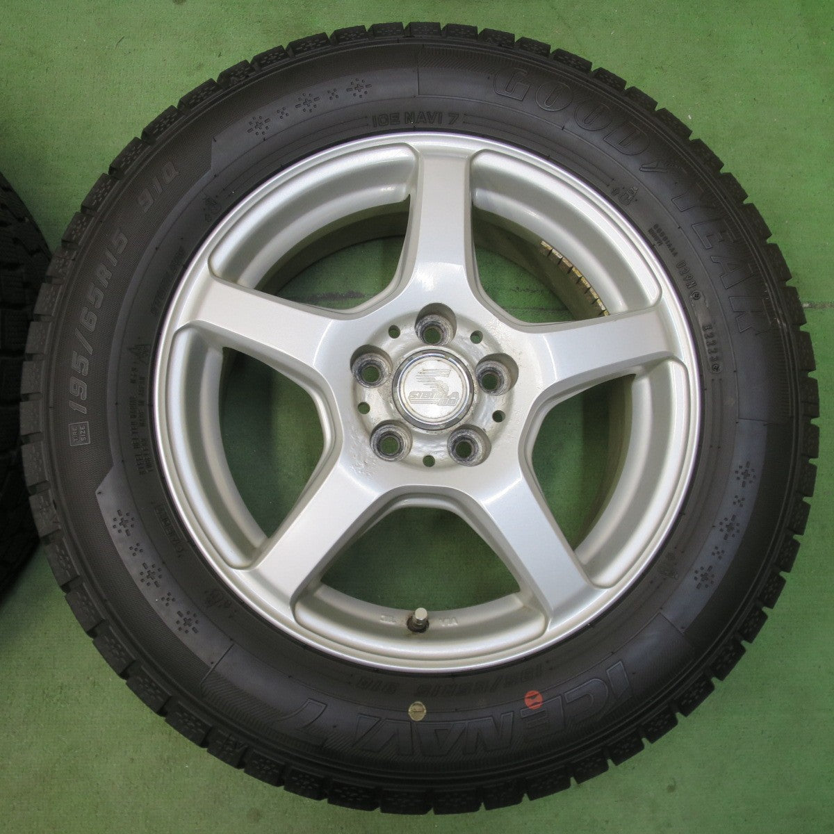 バリ溝！23年！9分★プリウス 等 195/65R15 スタッドレス グッドイヤー アイスナビ7 SIBILLA GG シビラ 15インチ PCD100/5H★5123108イス