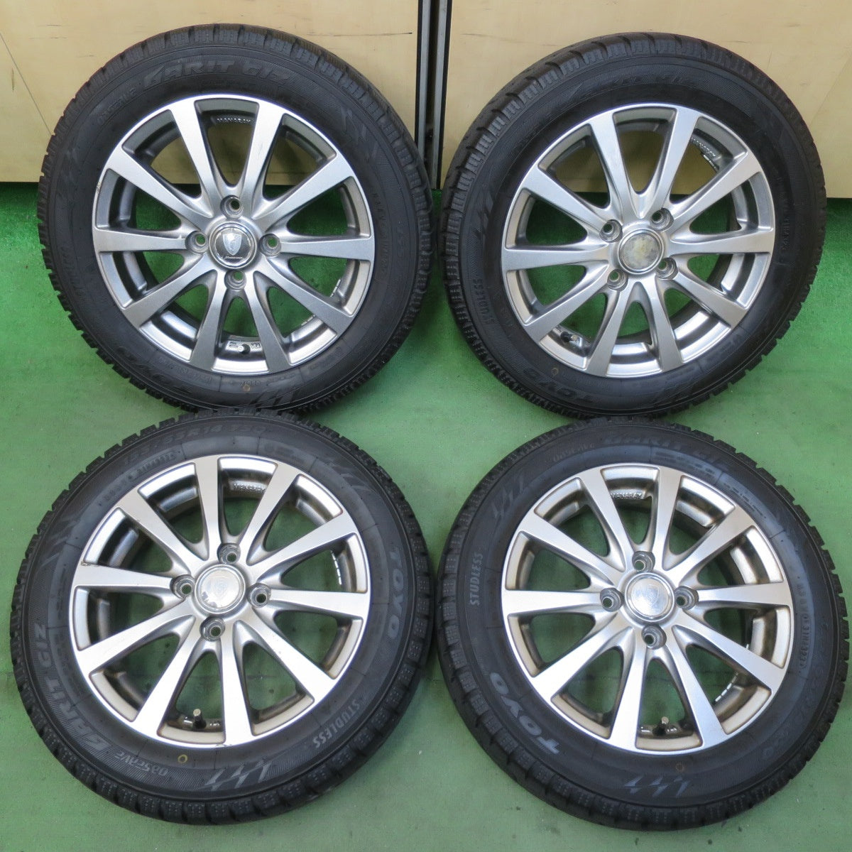 バリ溝！23年！9.5分★スタッドレス 155/65R14 トーヨー オブザーブ ガリット GIZ MANARAY SPORT マナレイスポーツ 14インチ PCD100/4H★5101503イス