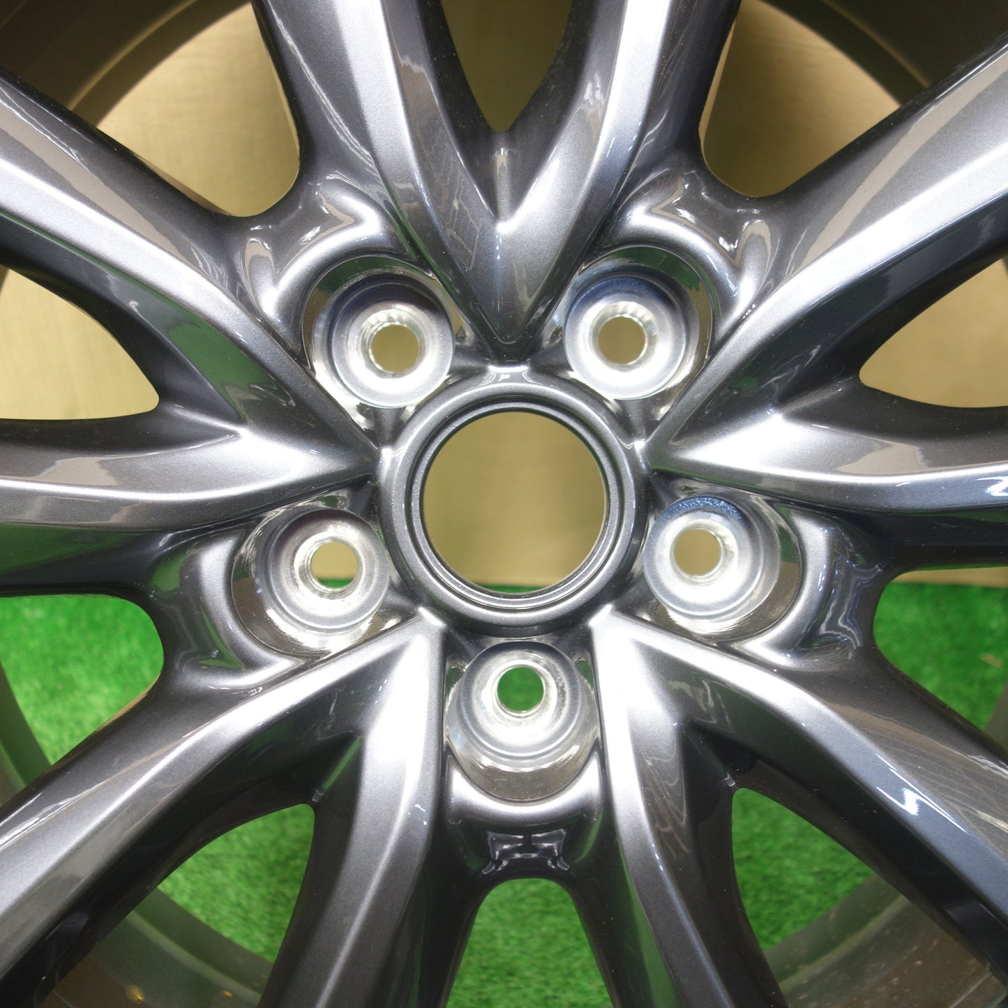 新車外し★マツダ3 ファストバック 純正 ホイール 18インチ 18×7J PCD114.3/5H★5112902KTホ