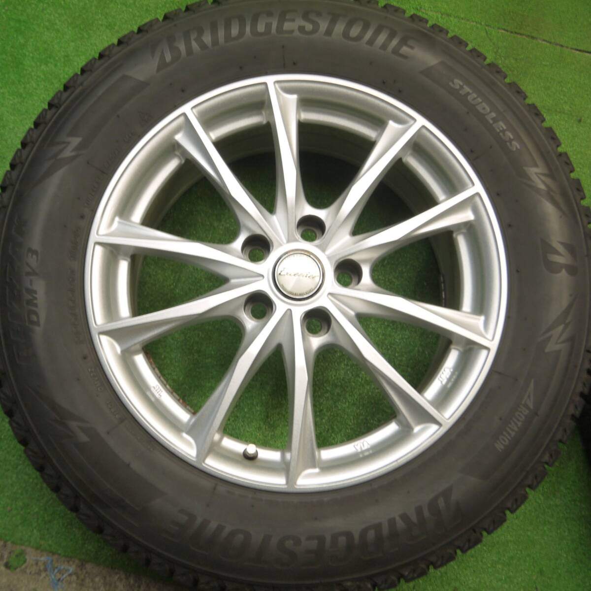 バリ溝！21年！キレイ！9.5分★スタッドレス 225/65R17 ブリヂストン ブリザック DM-V3 Exceeder エクシーダー 17インチ PCD114.3/5H★4112205Hス