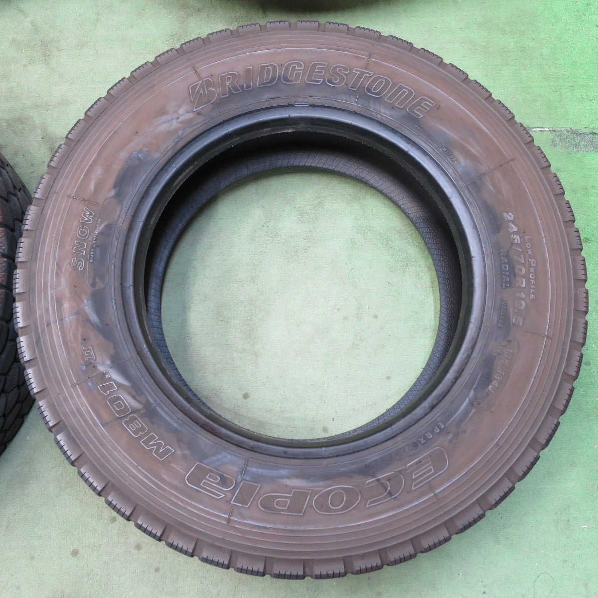 バリ溝！25年！9.5分★トラック タイヤ 245/70R19.5 136/134J ブリヂストン エコピア M801 Ⅱ ミックス オールシーズン 19.5インチ★6010918イスタ