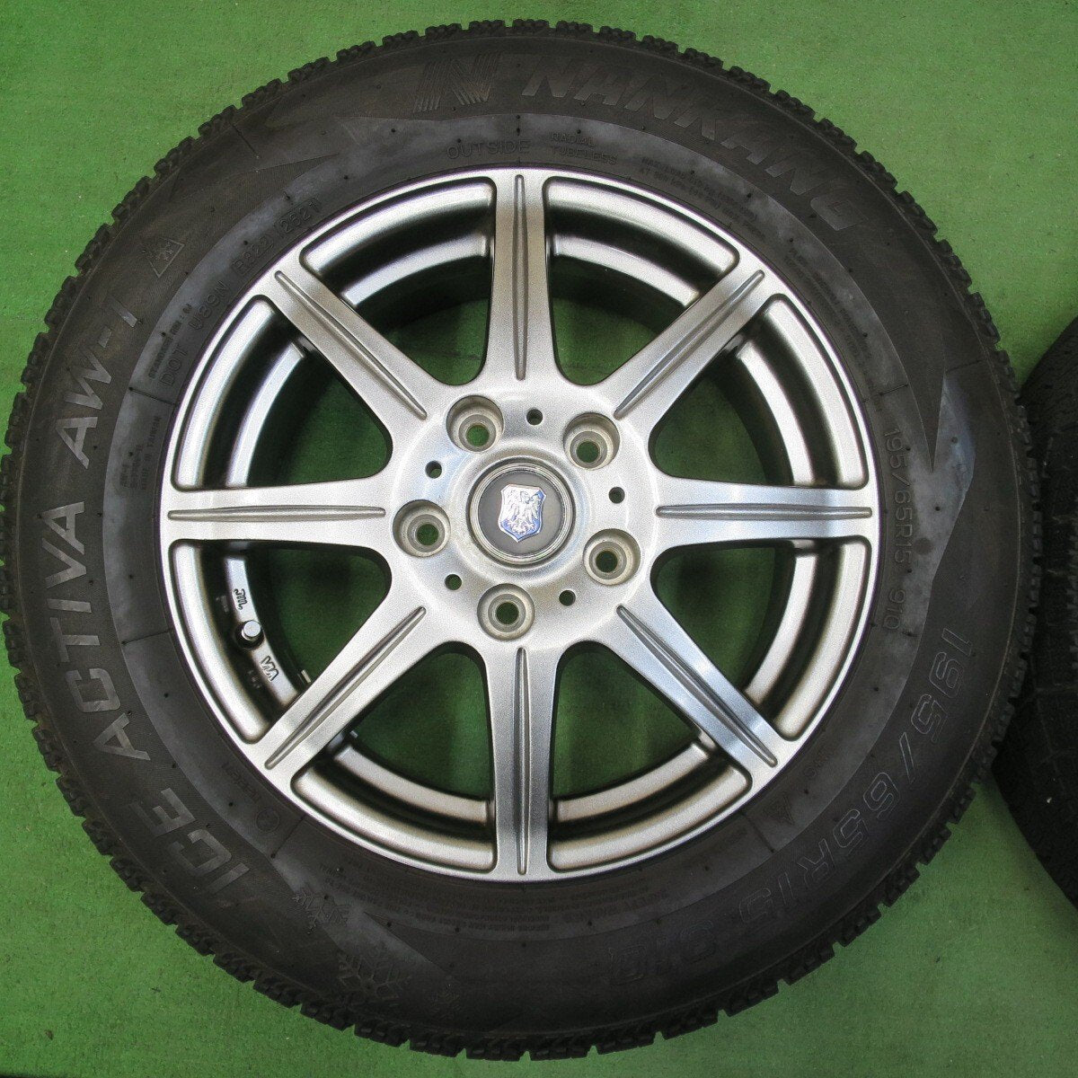 バリ溝！21年！8.5分★スタッドレス 195/65R15 ナンカン アイスアクティバ AW-1 社外 アルミ 15インチ PCD114.3/5H★5011611イス