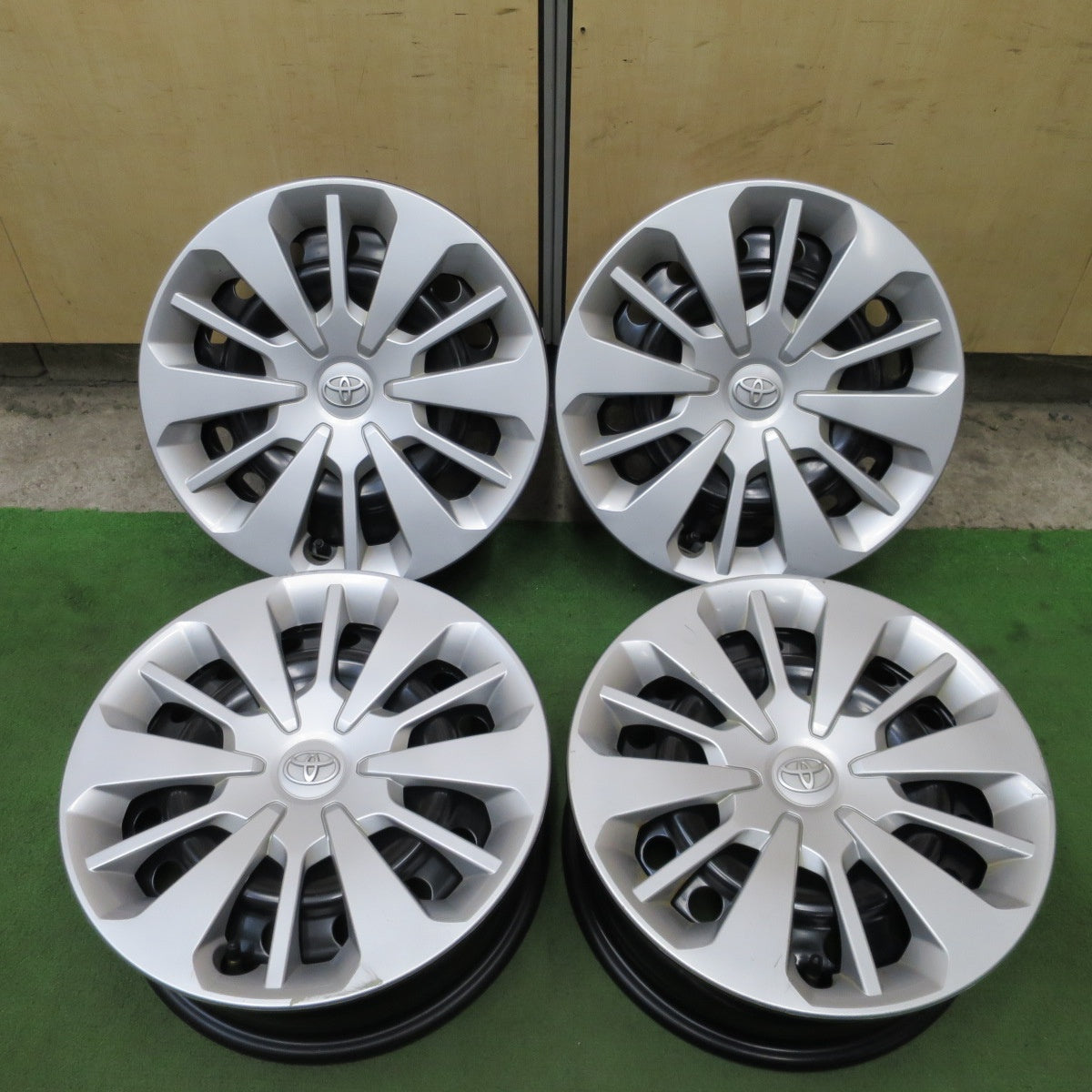 キレイ◎トヨタ タンク パッソ ルーミー 等 純正 スチール ホイール 14インチ 14×5J PCD100/4H◎6101201NGホ