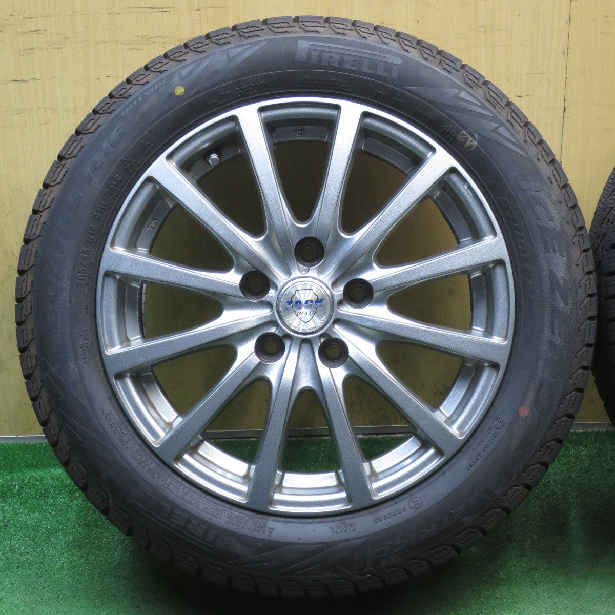 バリ溝！23年！キレイ！9.5分以上◎スタッドレス 205/55R16 ピレリ アイスゼロ アシンメトリコ ZACK JP-112 MONZA ザック モンツァ 16インチ PCD114.3/5H◎6092202NJス