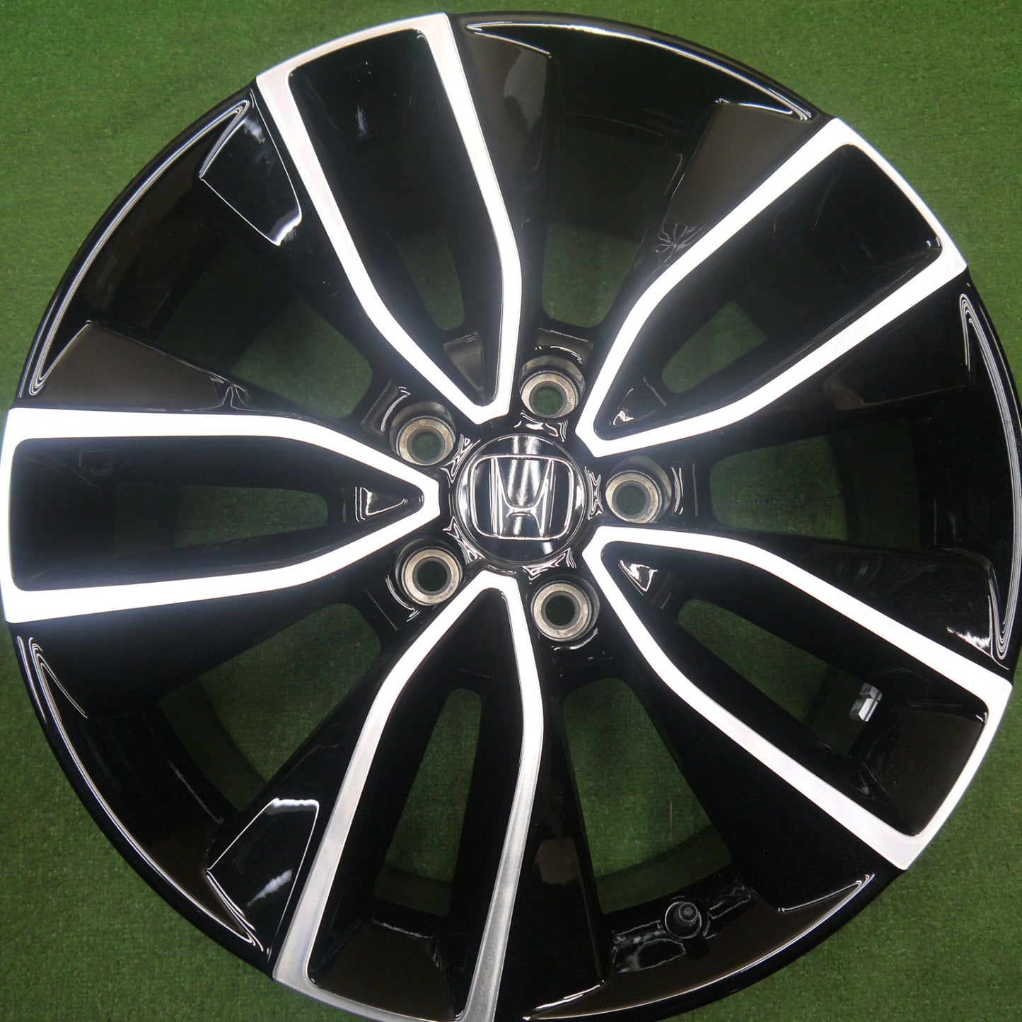 新車外し★ホンダ RV ヴェゼル Z e:HEV 純正 ホイール 18インチ 18×7.5J HONDA PCD114.3/5H★5122608Hホ