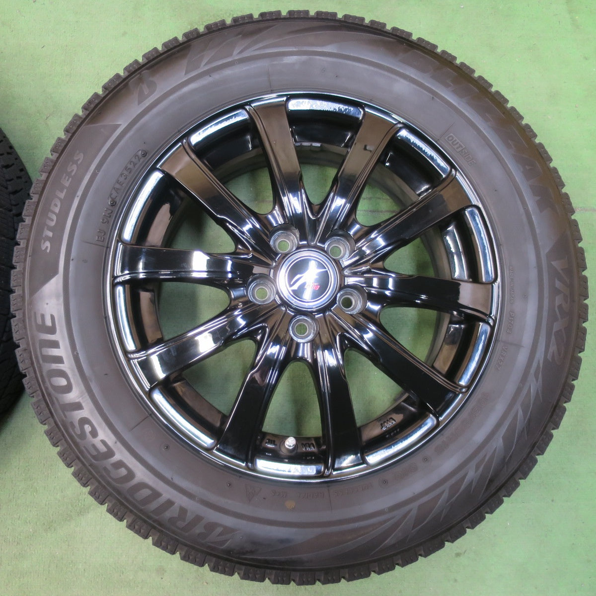 キレイ！22年★プリウス 等 195/65R15 スタッドレス ブリヂストン ブリザック VRX2 Fang ファング 15インチ PCD100/5H★5123010イス
