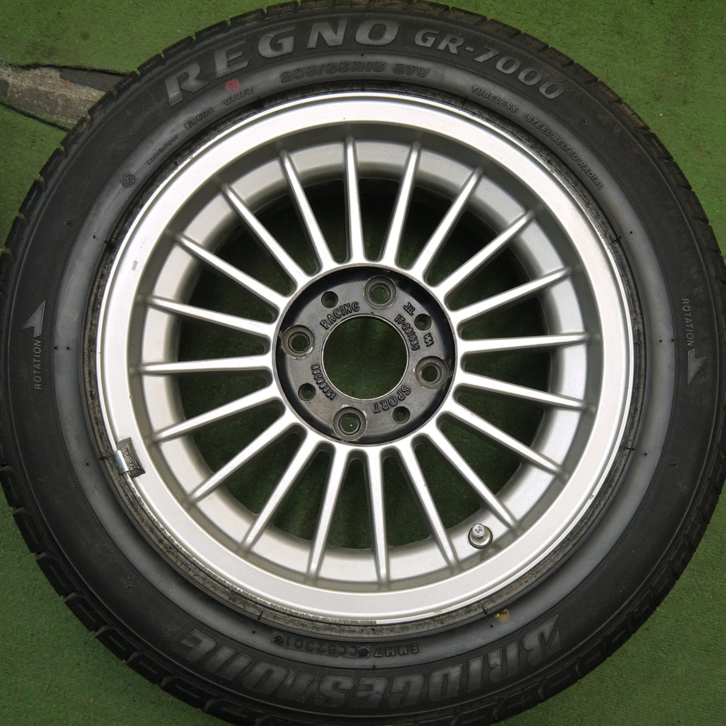 タイヤほぼ未使用★RACING SPORT 205/55R15 ブリヂストン レグノ GR-7000 15インチ レーシング スポーツ PCD114.3/4H★5070702Hノ