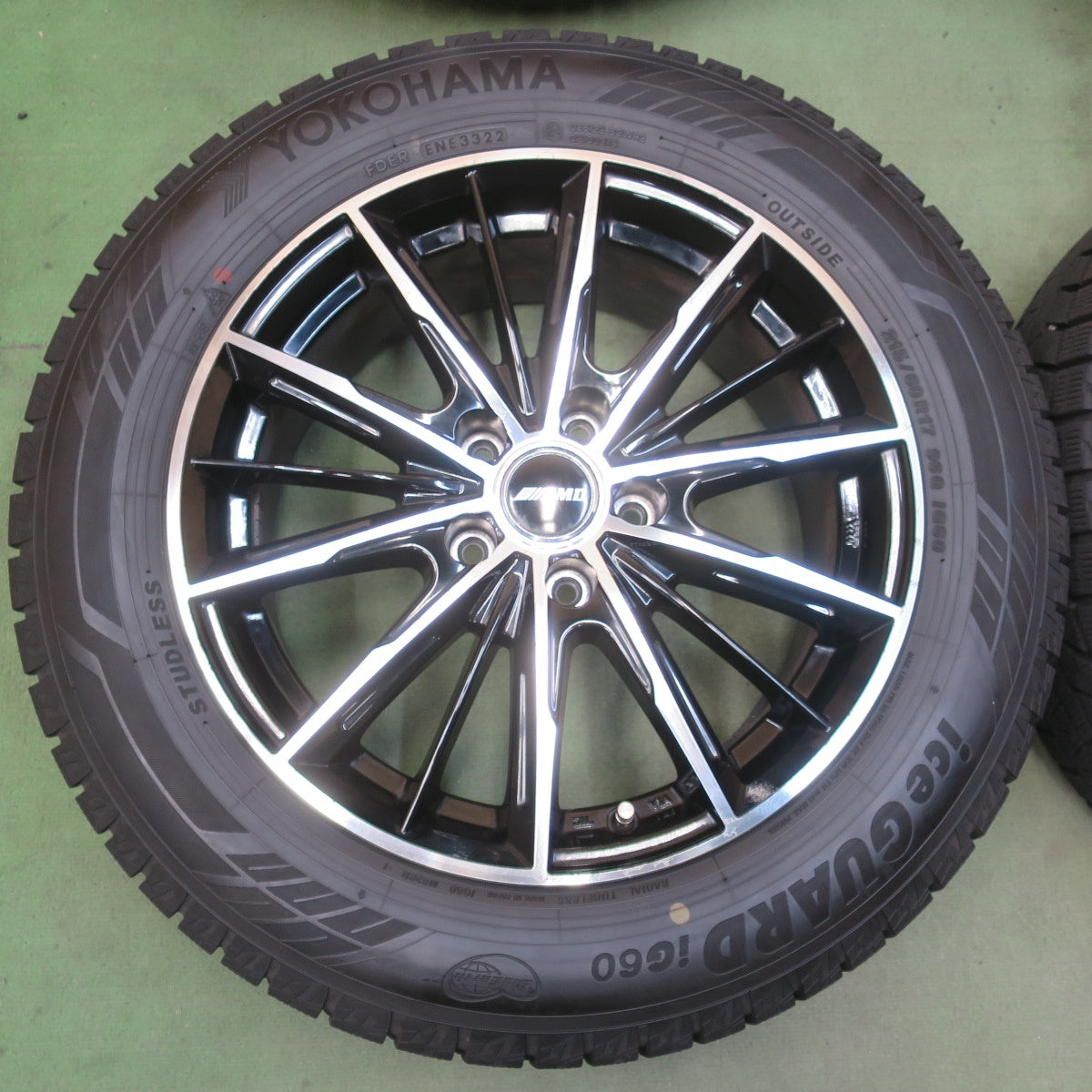 バリ溝！22年！9.5分◎スタッドレス 215/60R17 ヨコハマ アイスガード iG60 AMD G-Line SP Gライン 17インチ PCD114.3/5H◎6100803イス