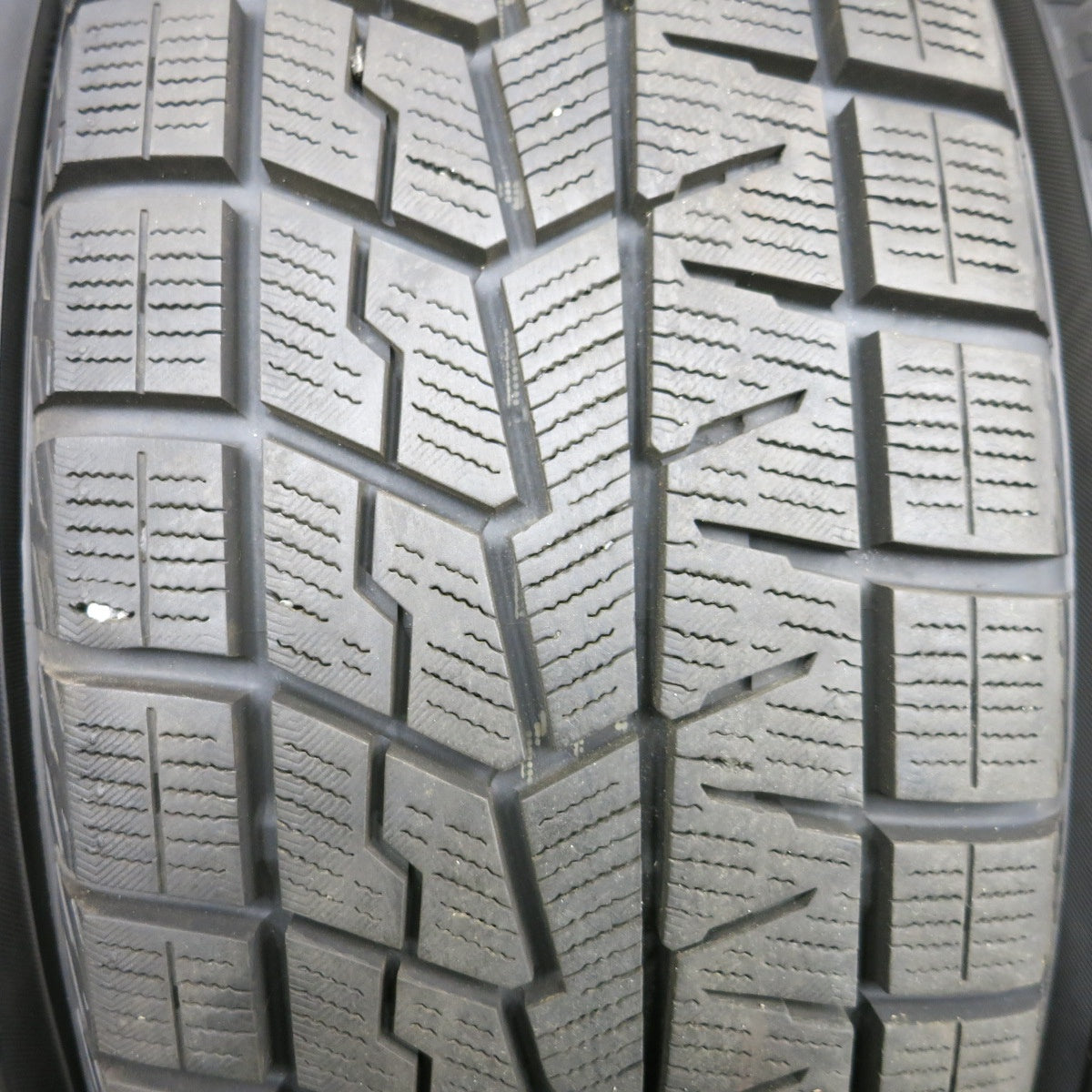 バリ溝！9.5分以上★ベンツ X247 GLBクラス 純正 215/60R18 スタッドレス ヨコハマ アイスガード iG70 18インチ PCD112/5H★6013102NKス