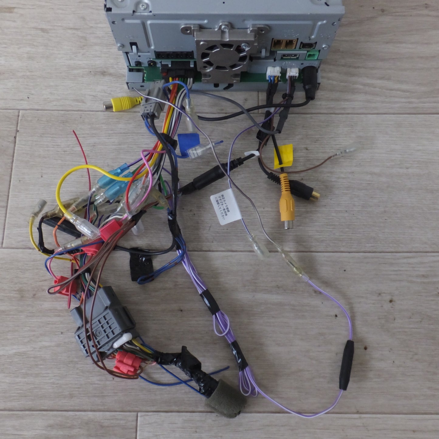 [送料無料] ★カロッツェリア carrozzeria AV一体型メモリーナビゲーション AVIC-RZ720 パイオニア Pioneer[42]★