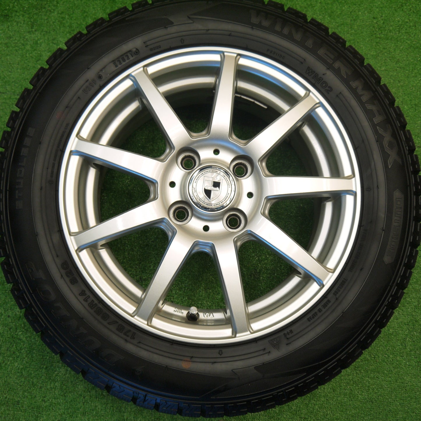 バリ溝！21年！キレイ！9.5分★スタッドレス 175/65R14 ダンロップ ウインターマックス WM02 GMach 14インチ PCD100/4H★5101704Hス