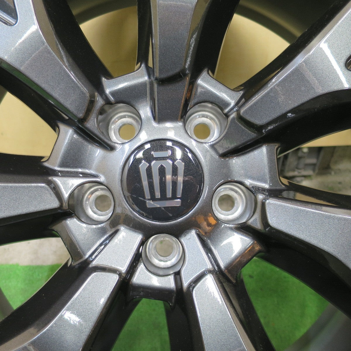 新車外し★トヨタ クラウン エステート Z 純正 ホイール 21インチ 21×8.5J PCD114.3/5H★6061205NGホ