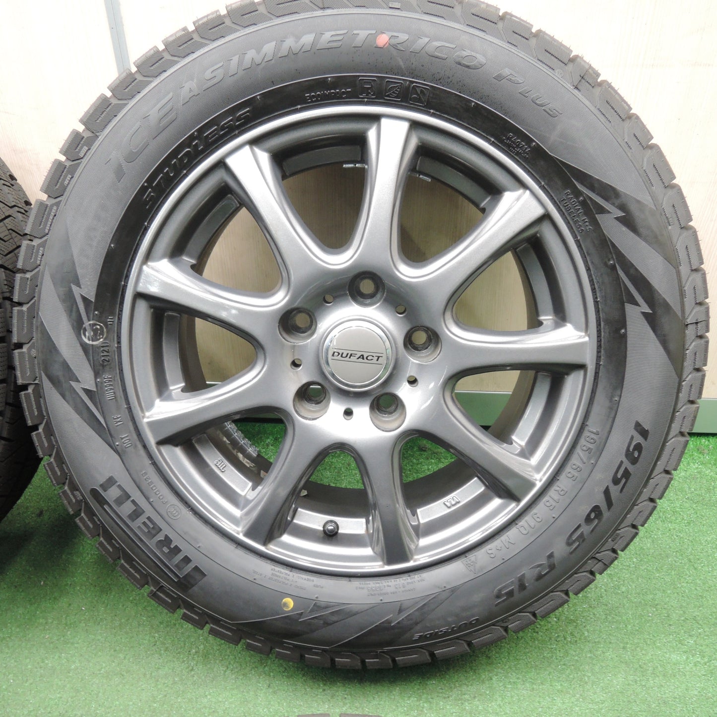 *送料無料* 超バリ溝！21年！キレイ！ほぼ10分★スタッドレス 195/65R15 ピレリ アイスアシンメトリコ プラス DUFACT デュファクト 15インチ PCD114.3/5H★4031908TNス