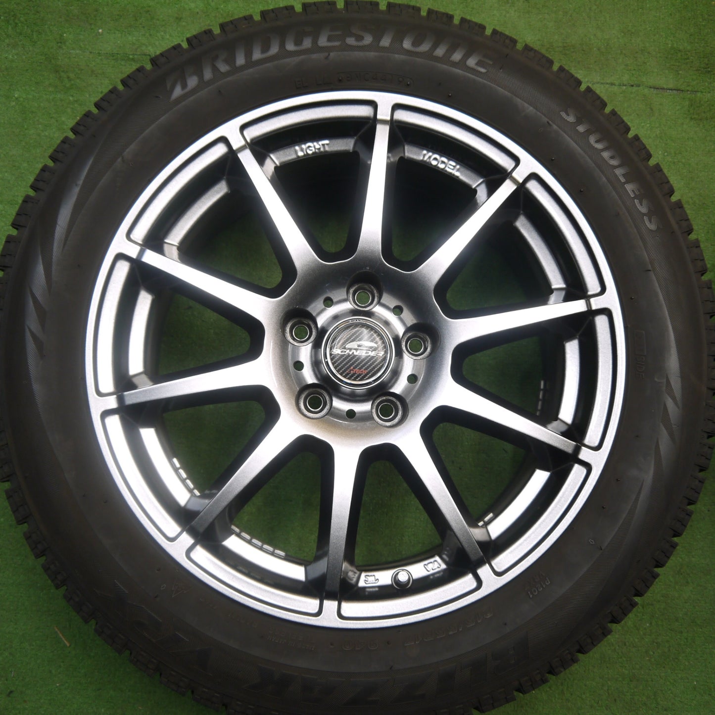 キレイ★スタッドレス 215/55R17 ブリヂストン ブリザック VRX SCHNEIDER シュナイダー 17インチ PCD114.3/5H★6041001Hス