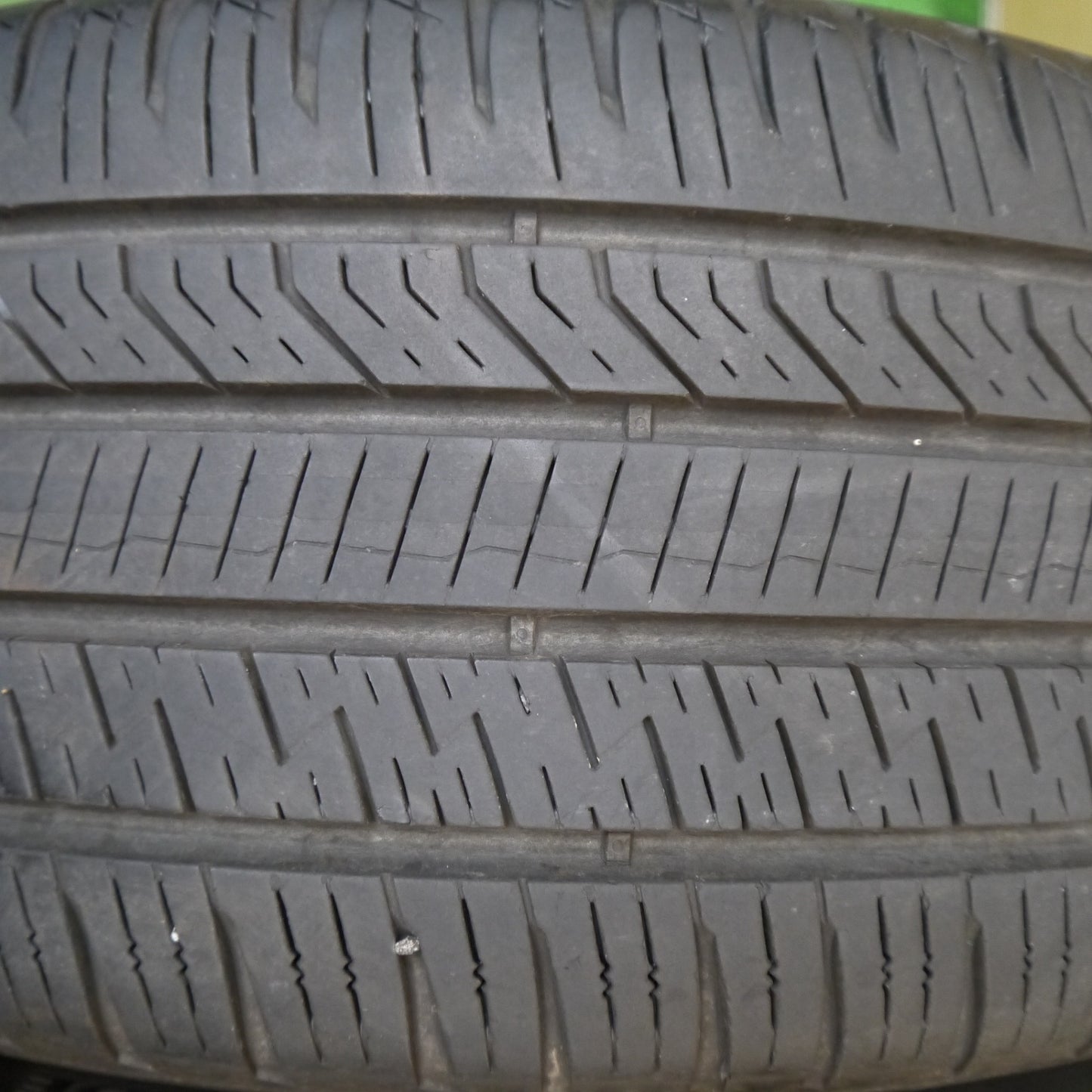 バリ溝！22年！8.5分★ベンツ W213 Eクラス 純正 225/55R17 ピレリ P8 FS PREMIUM 17インチ PCD112/5H★5072805Hノ